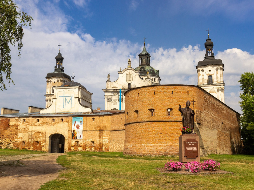 Discalced Carmelites Order Monastery-Berdychiv必去景点