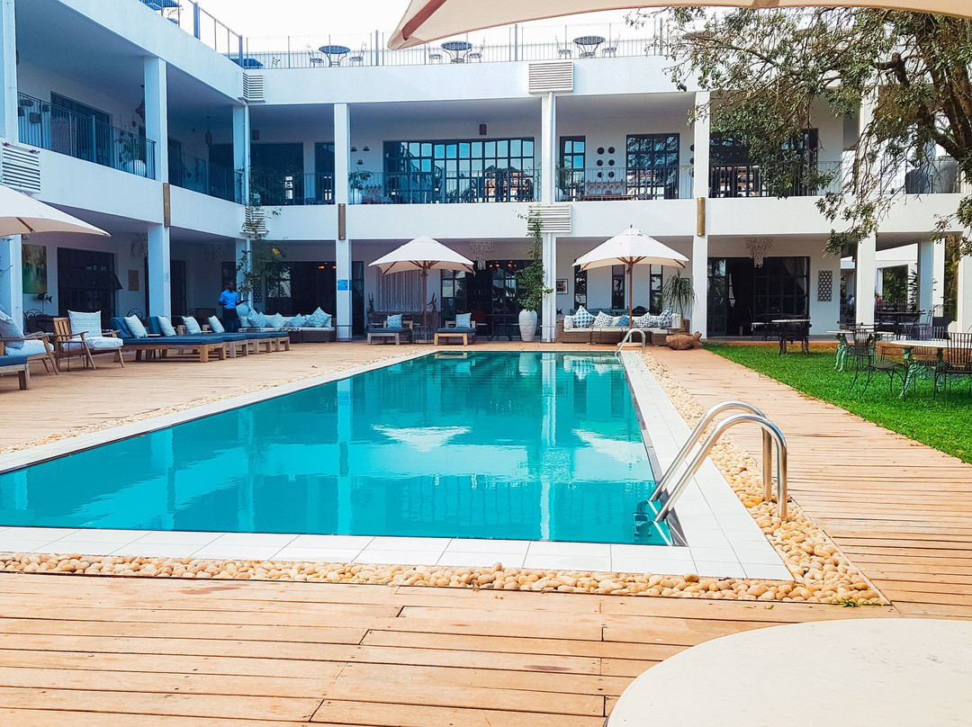 Latitude 0 Degrees Hotel主图