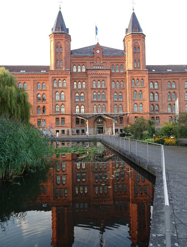 Neues Rathaus-策勒县必去景点