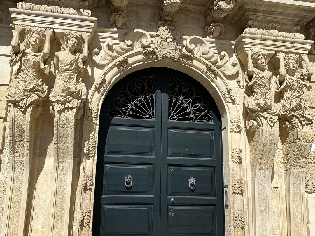 Palazzo Palmieri-Martignano必去景点