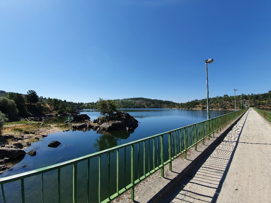 Barragem de Ranhados景点图片