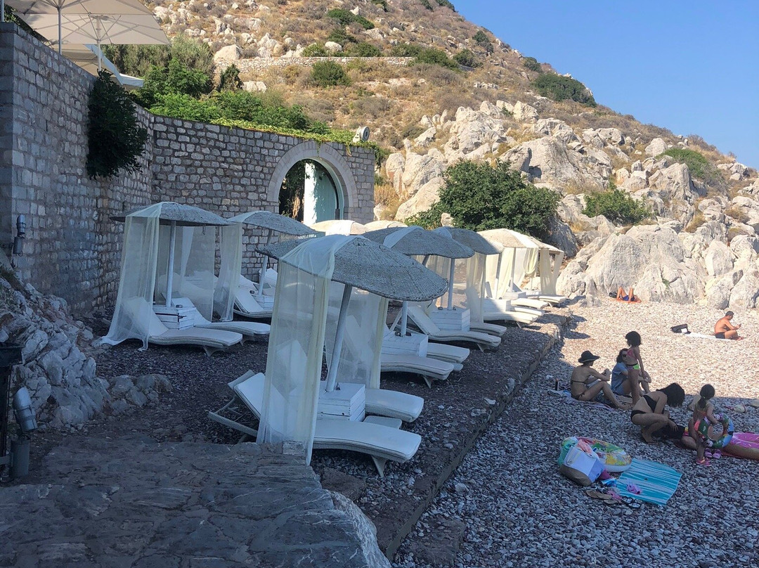 Mikro Kamini-Hydra必去景点