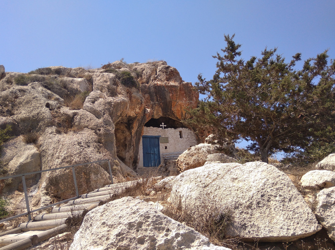 Agioi Saranta Cave Church-普它肋斯必去景点