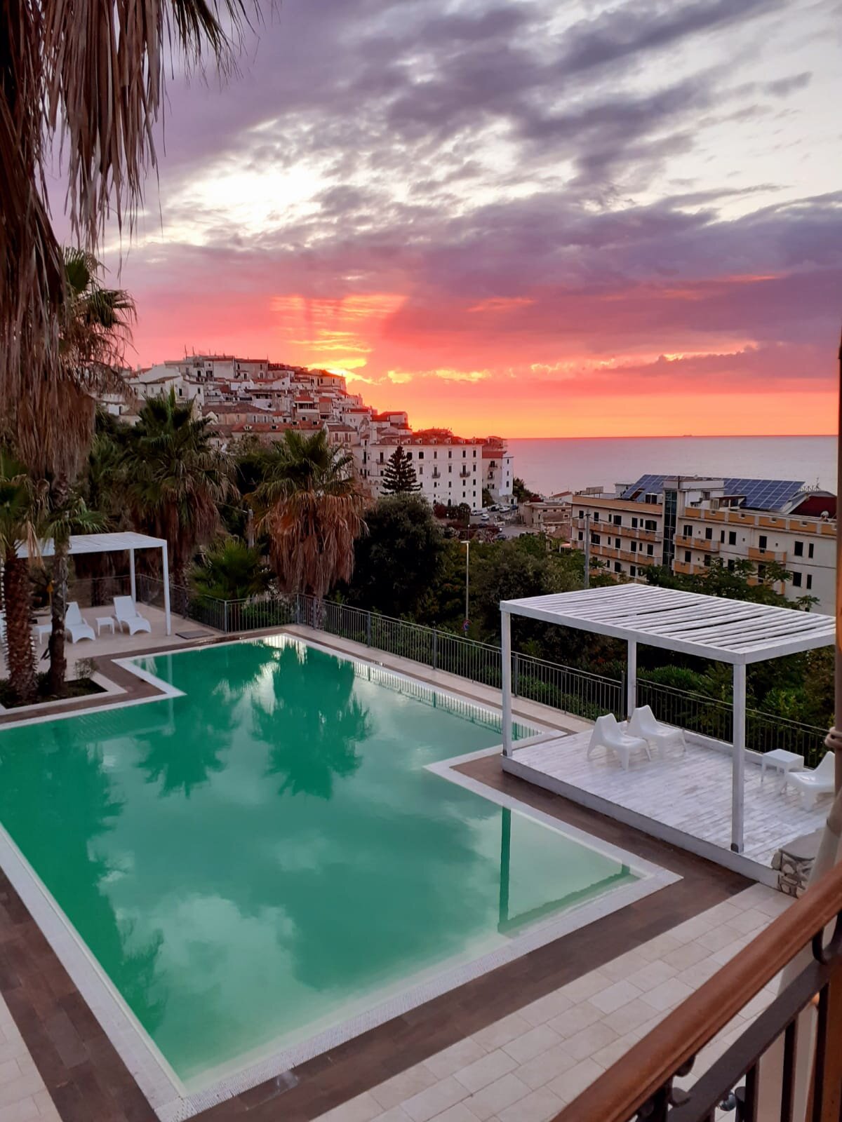 Albergo Villa Vittoria-泳池