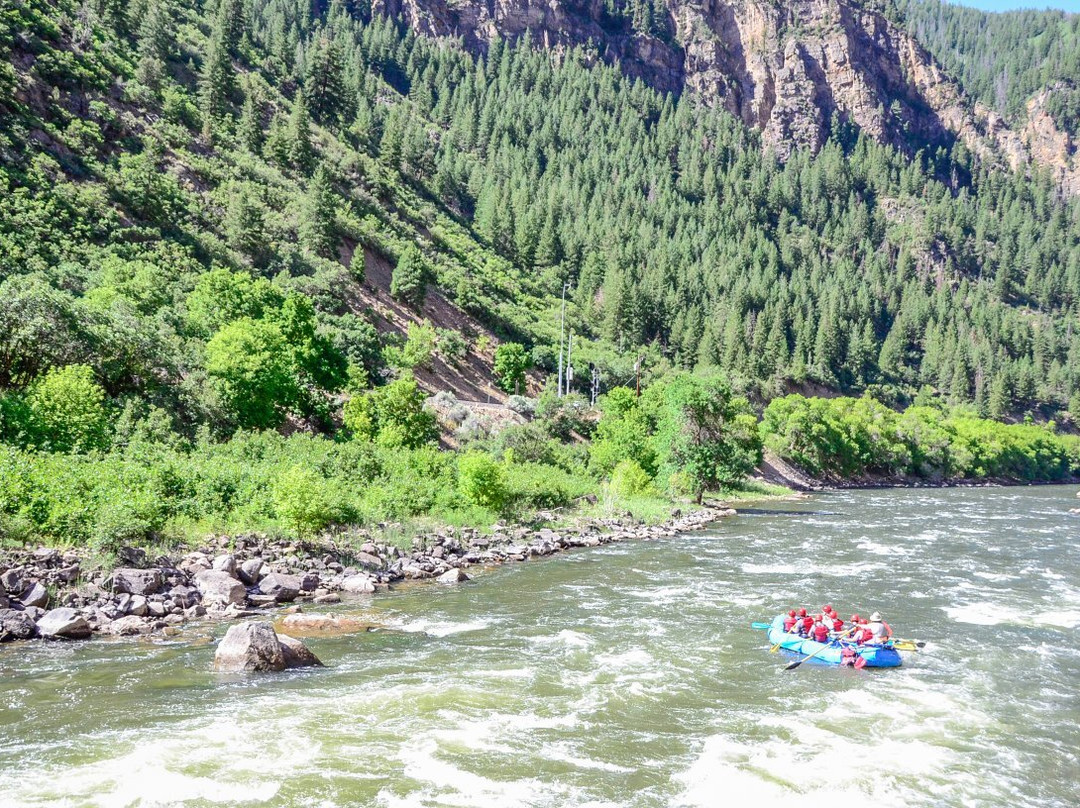 Glenwood Canyon Rafting, Inc.-格伦伍德温泉必去景点