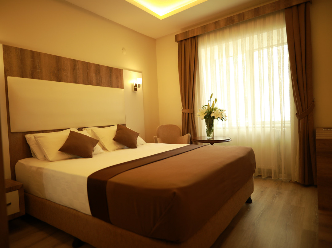 Line Suite Hotel主图