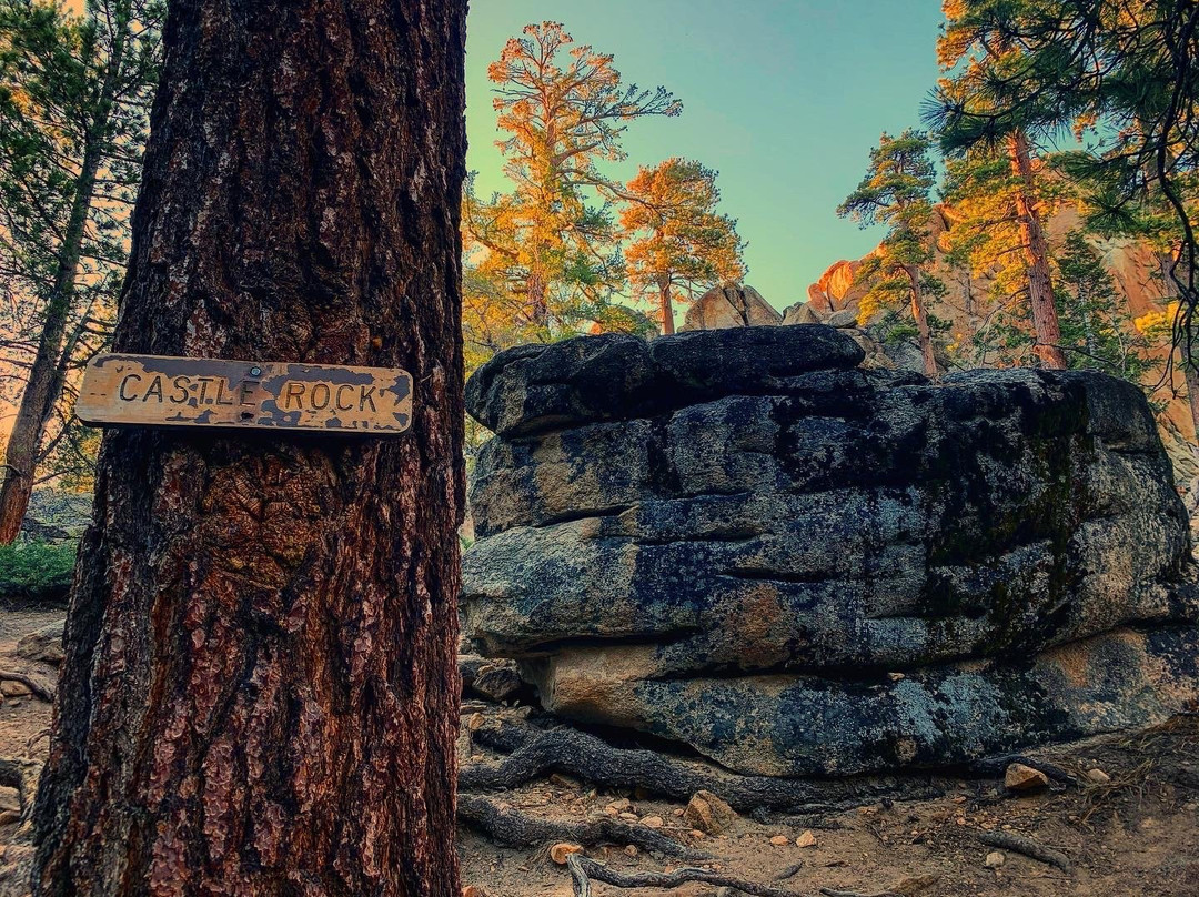 Castle Rock Trail-大熊湖必去景点