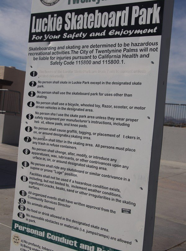 Luckie Park-二十九棕榈村必去景点