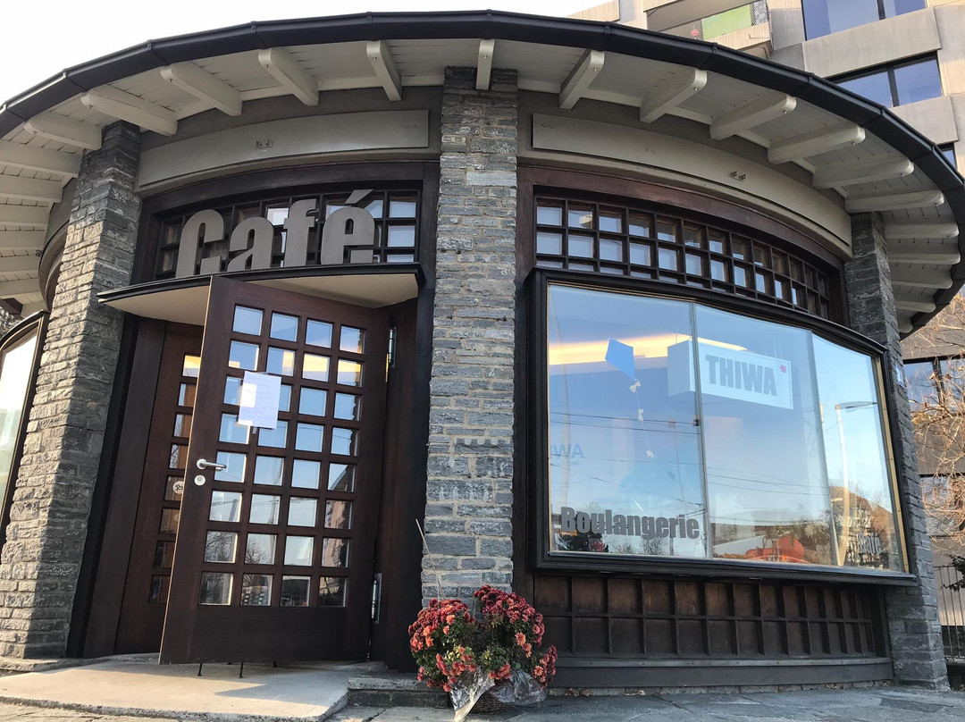 Uetliberg餐馆和美食-Thiwa's Café