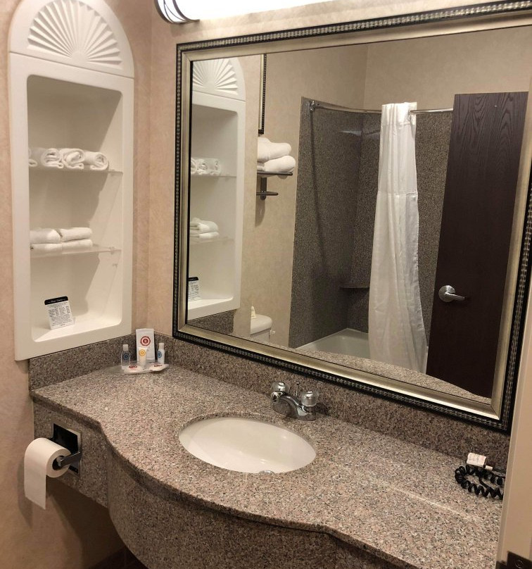 Baymont by Wyndham Pratt主图