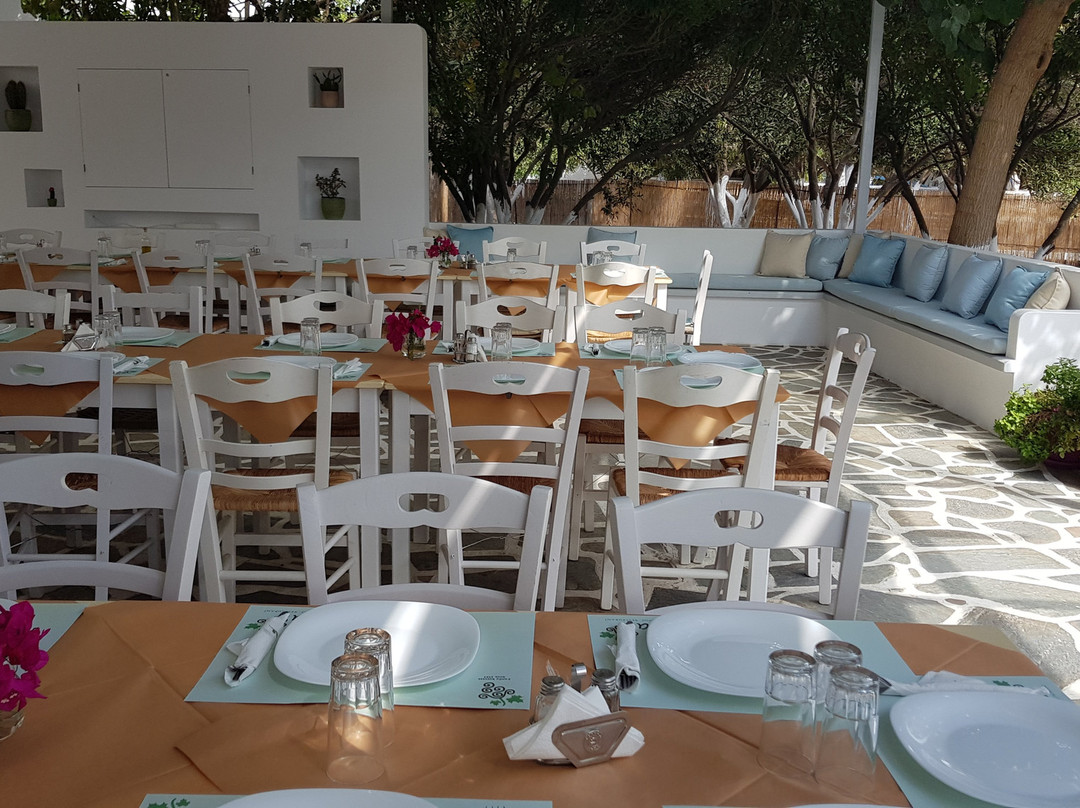 Tholaria餐馆和美食-Askas Restaurant