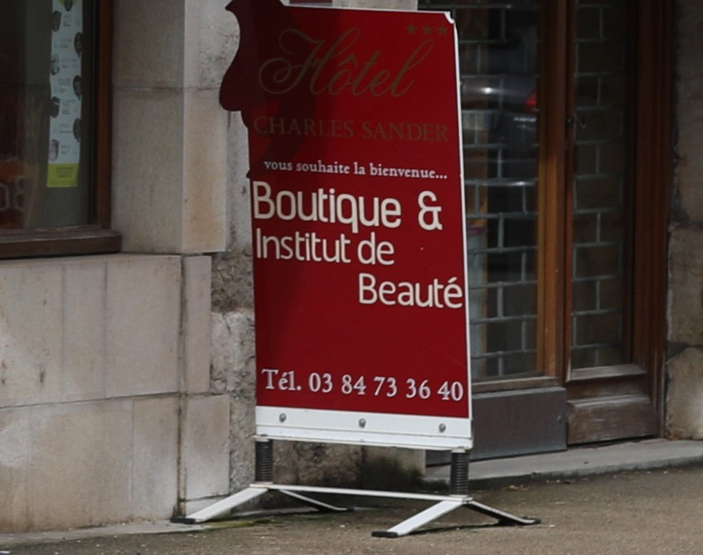 Appart Hotel Charles Sander主图