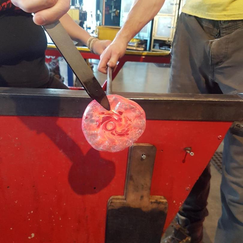 Lumel Glass Blowing Studio景点图片