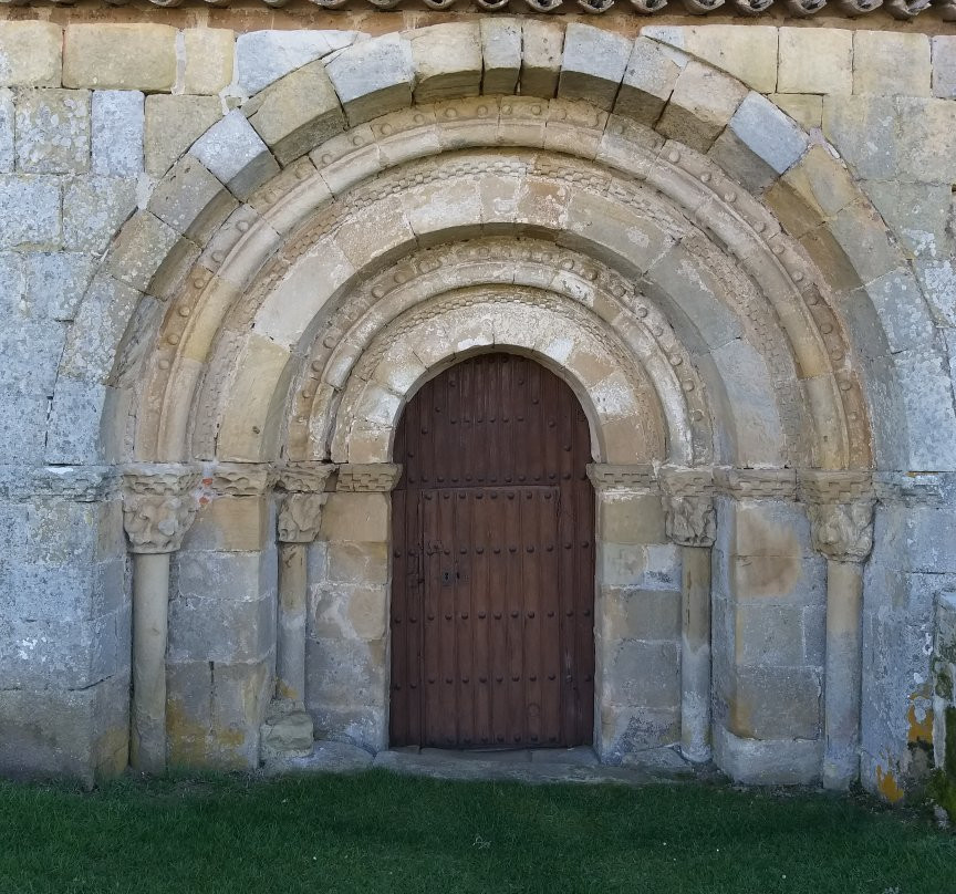 Iglesia de San Martin Obispo景点图片