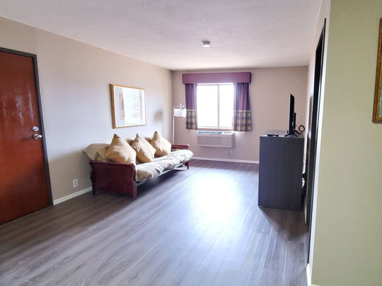 Super 8 by Wyndham Paris主图