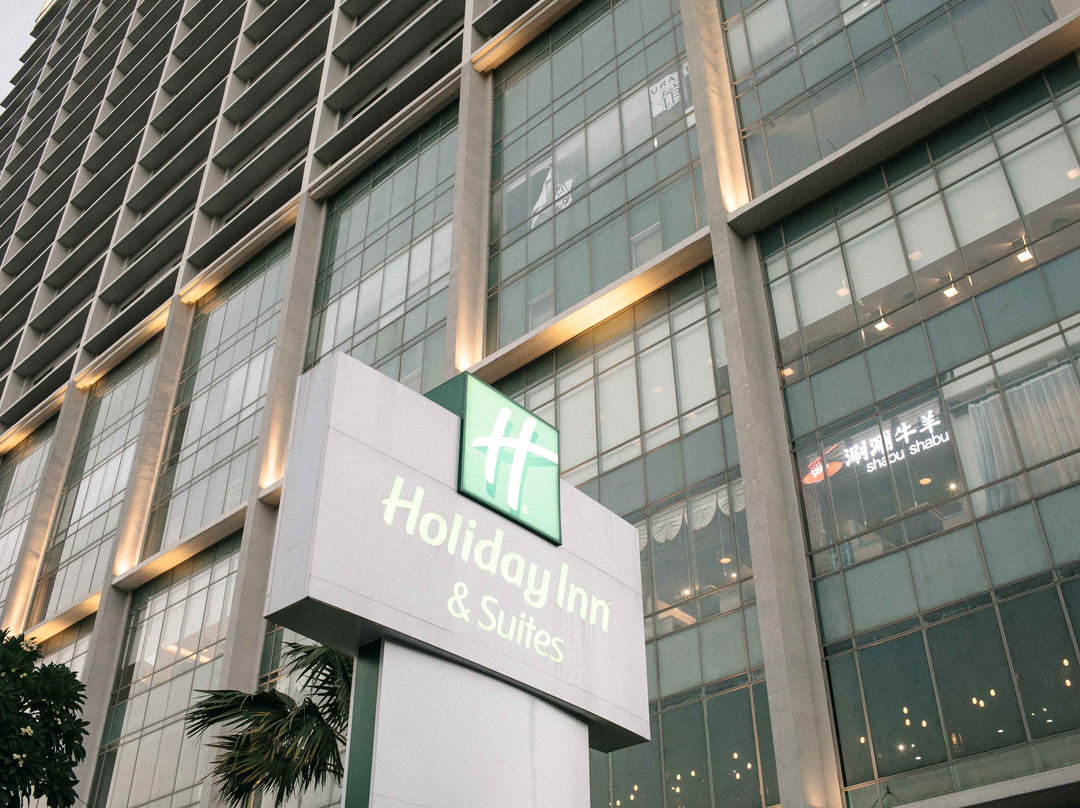 Holiday Inn & Suites Jakarta Gajah Mada By IHG主图