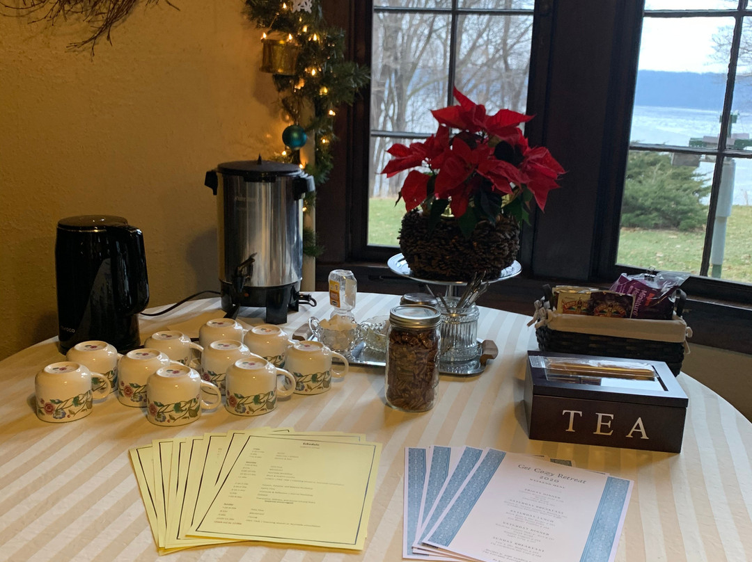 Four Mounds Inn B&B主图