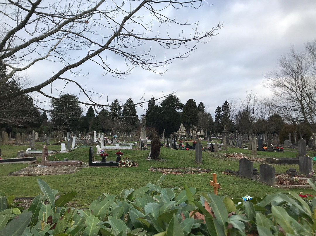 Vicarage Road Cemetery景点图片