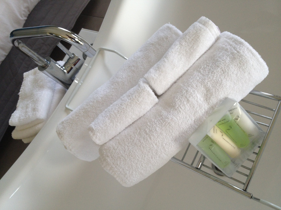 Blaze Rock Retreat主图