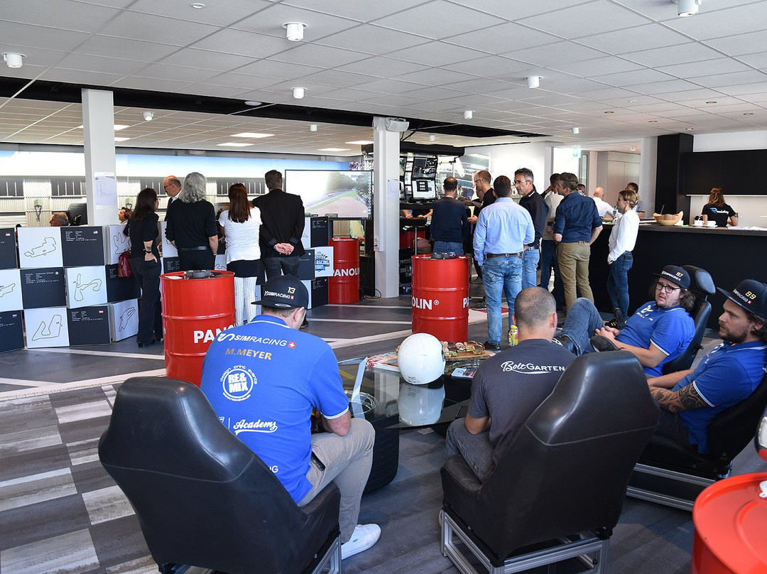 A Plus Simracing Events & Lounge-Hinwil必去景点