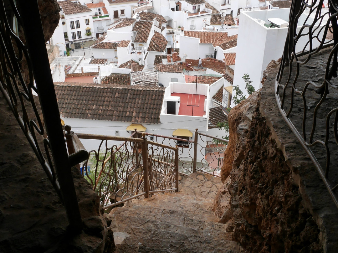 Cueva de las Columnas景点图片