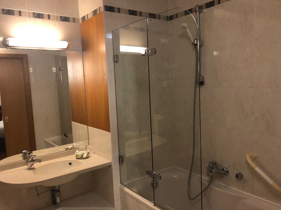 Hotel Pere Benoit主图