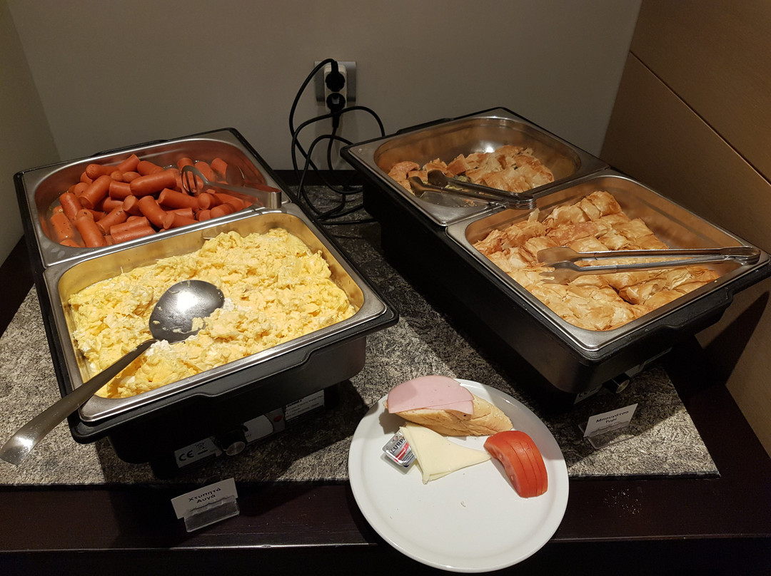 奥林匹亚酒店主图