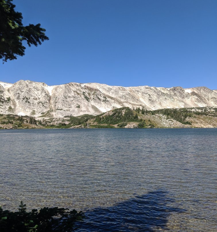 Lewis Lake Picnic Site景点图片