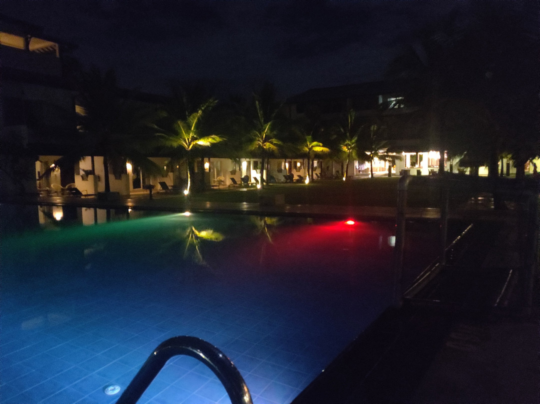 Coco Royal Beach Resort Pvt Ltd主图