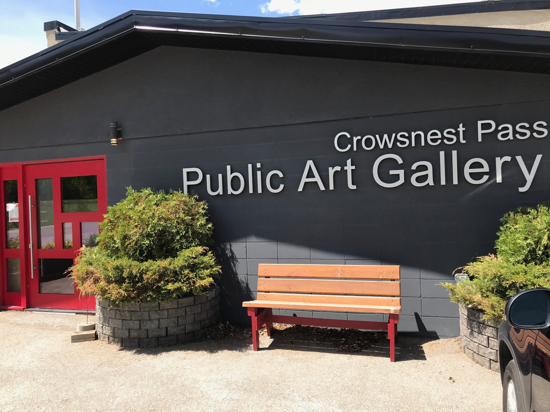 Crowsnest Pass Public Art Gallery景点图片