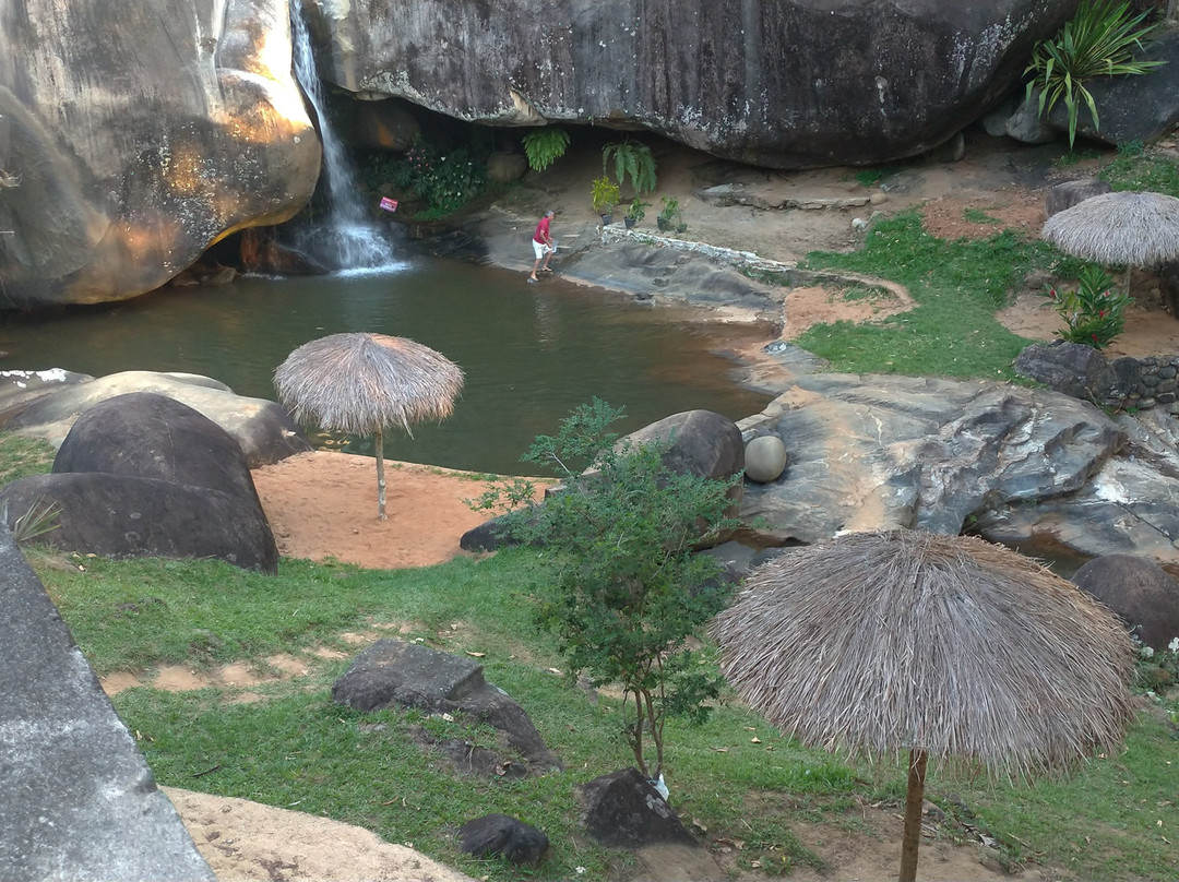 Bom Jardim Waterfall景点图片