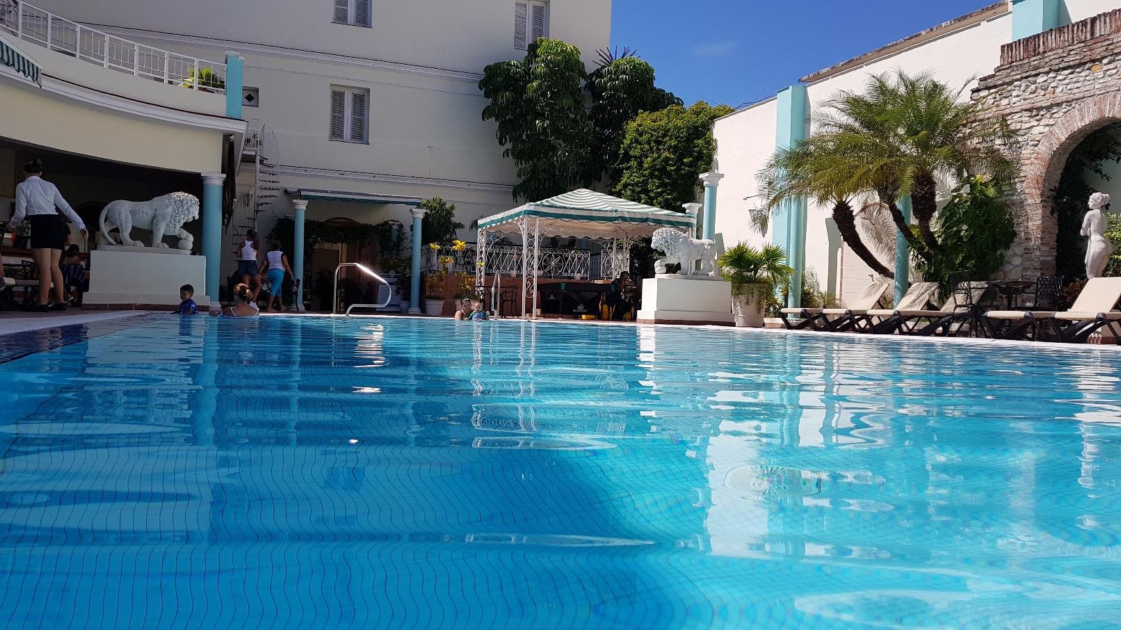 Hotel La Union, Affiliated by Meliá-泳池