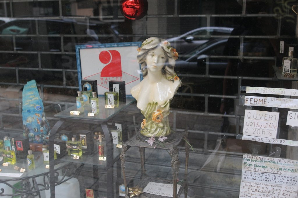 Parfumerie Laboratoire Cyrnarom景点图片