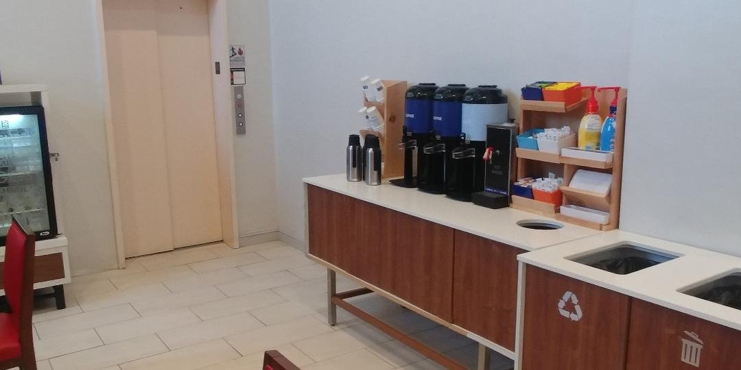 拉瓜迪亚机场智选假日酒店主图