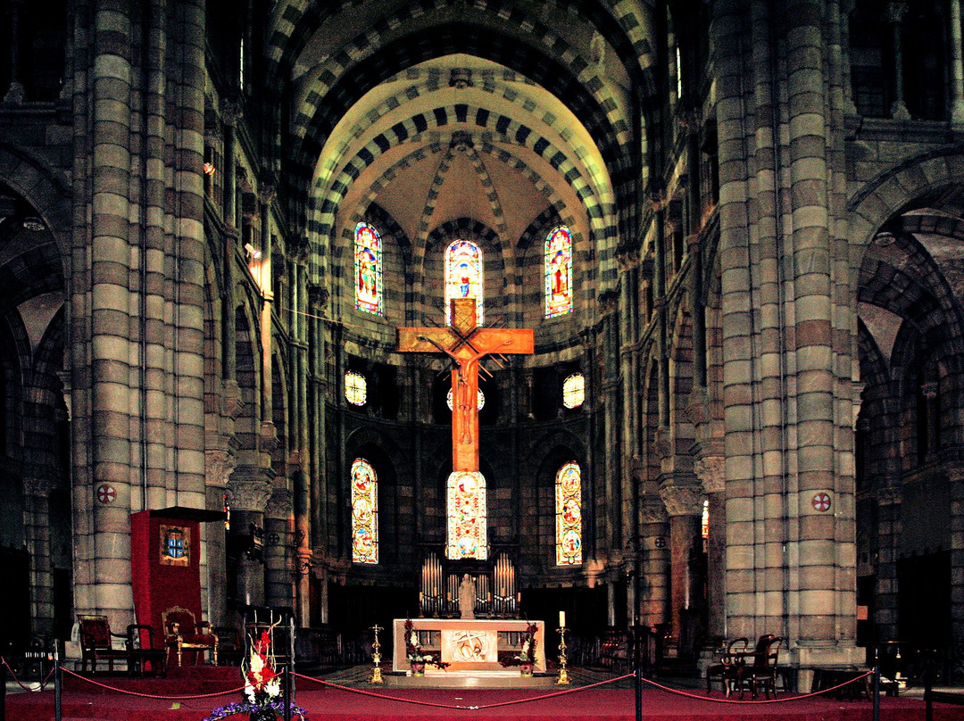 Cathédrale Notre-Dame-et-Saint-Arnoux-Gap必去景点
