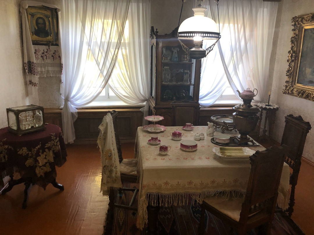 Shishkin Memorial House Museum景点图片