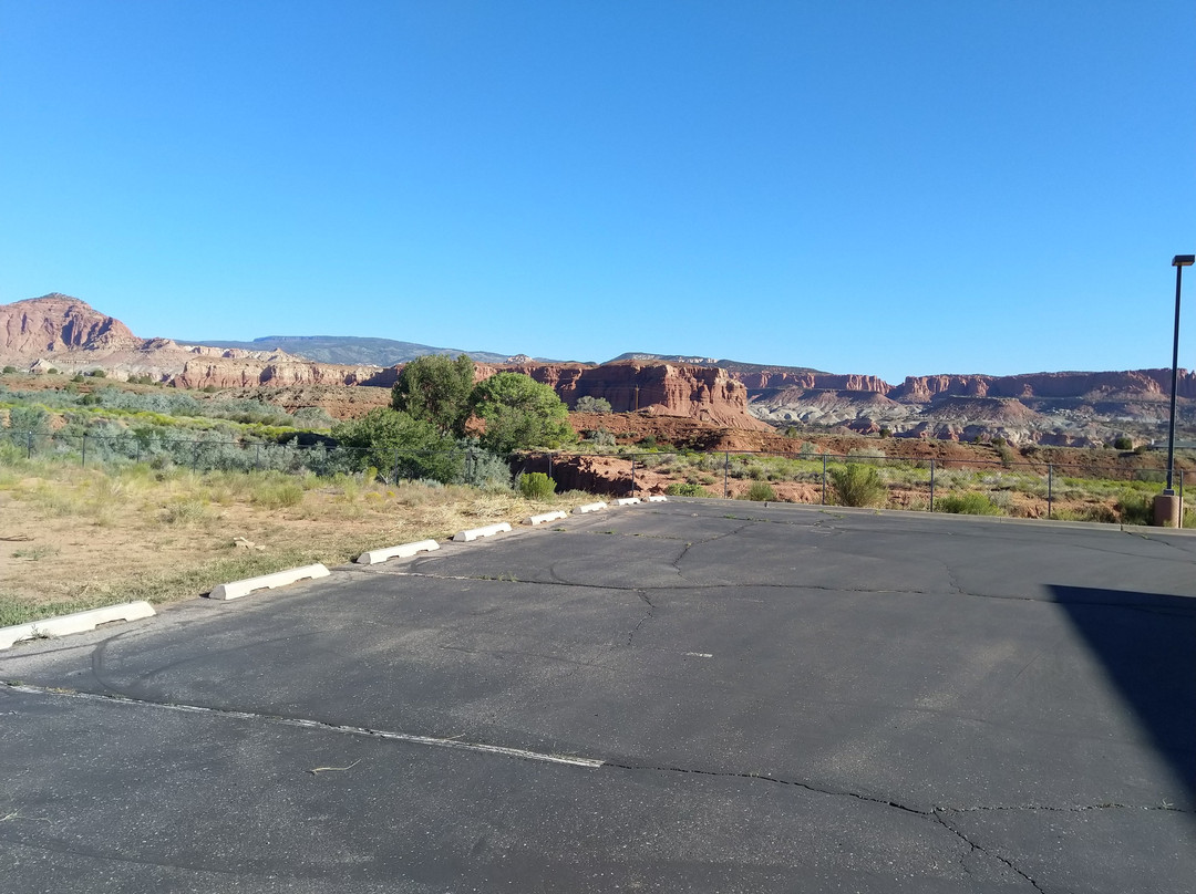 卡匹透里夫豪生酒店主图