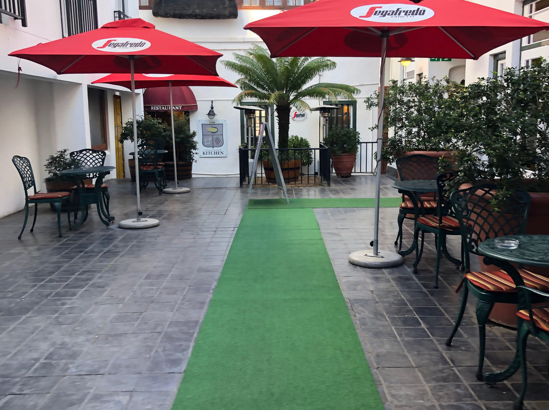 斯特恩波池酒店主图