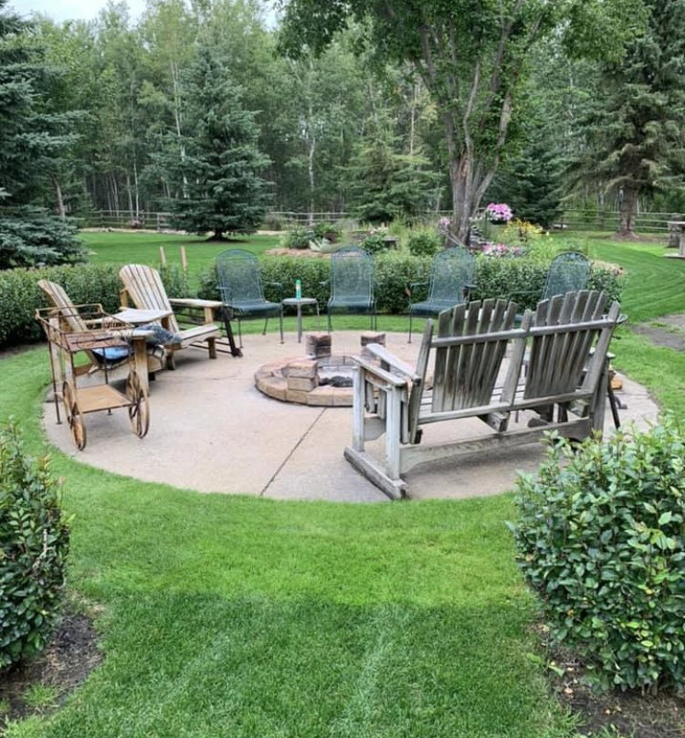 An Intimate Garden B&B主图