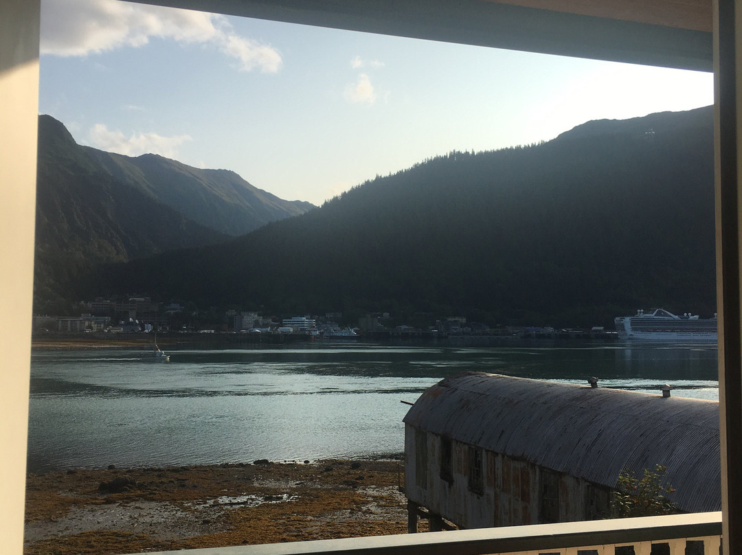 Beachside Villa Luxury Inn主图