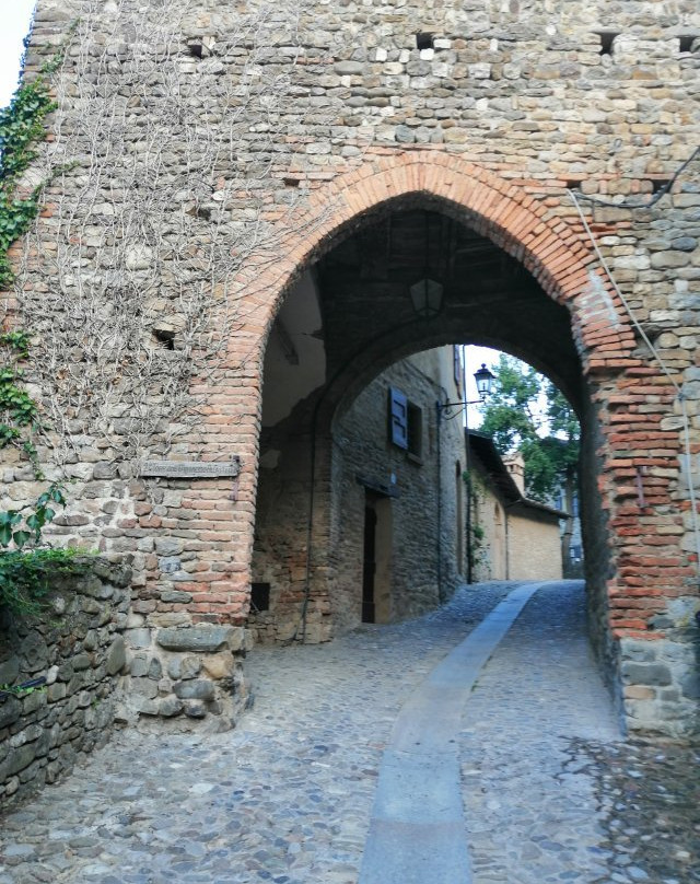 Borgo Medievale-Savignano sul Panaro必去景点