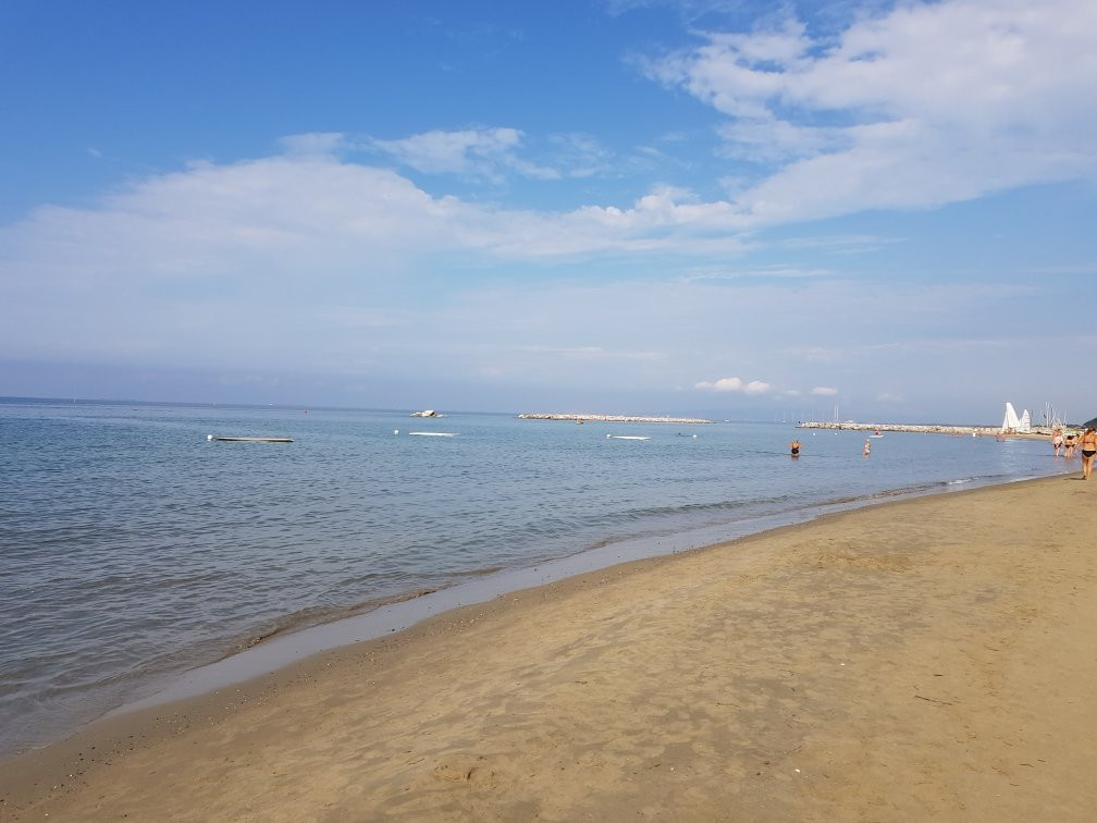 Giardino Beach景点图片