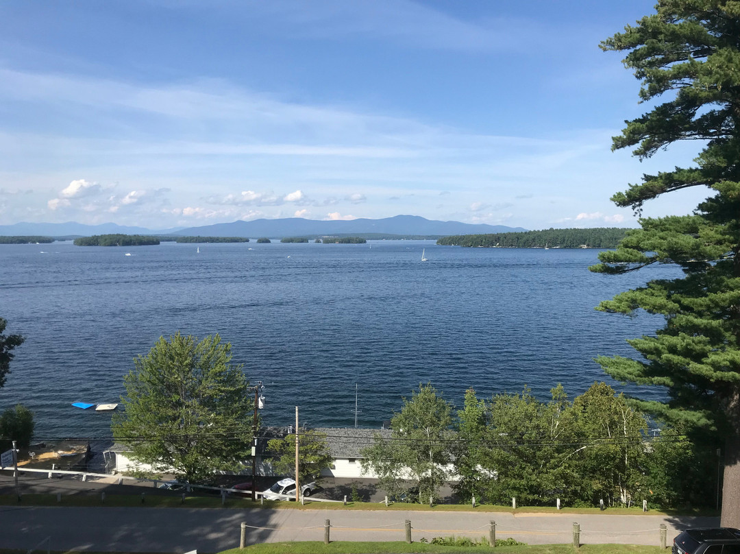 Belknap Point Inn主图