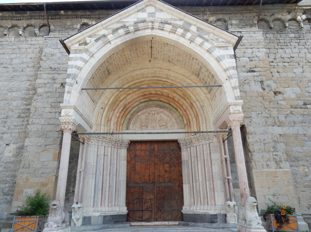 Eglise Notre-Dame-du-Réal景点图片