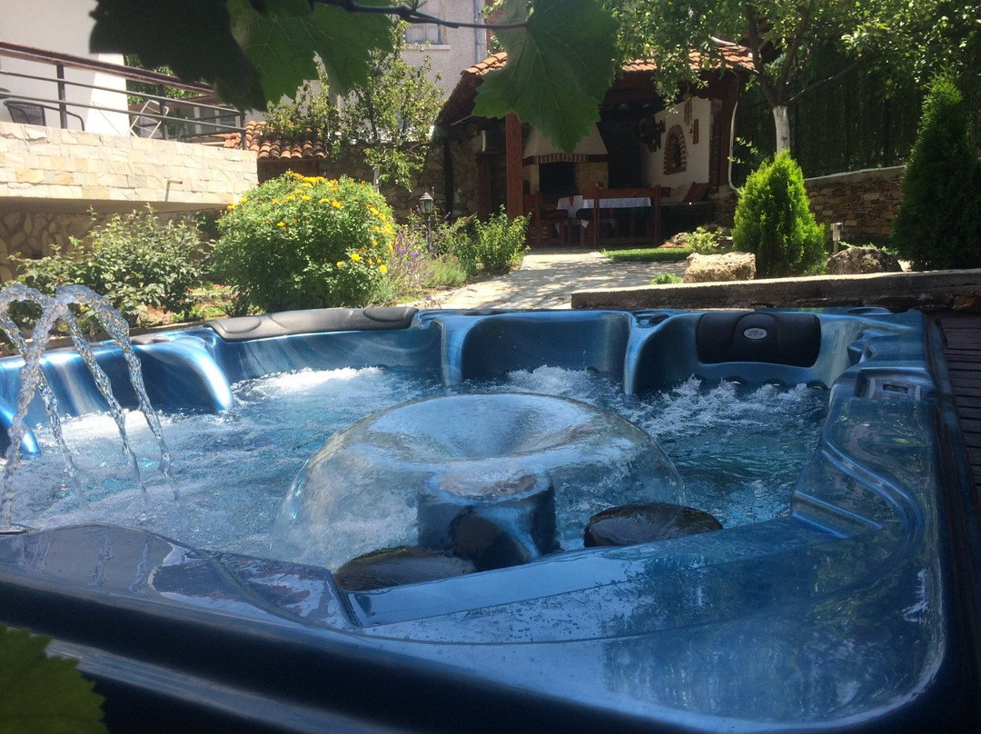 Mira Guest House
