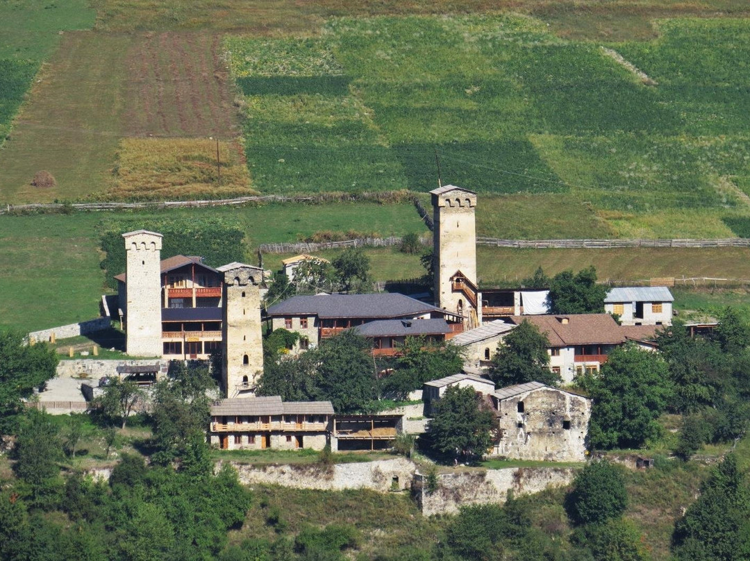 Русико Навериани-梅斯蒂亚必去景点