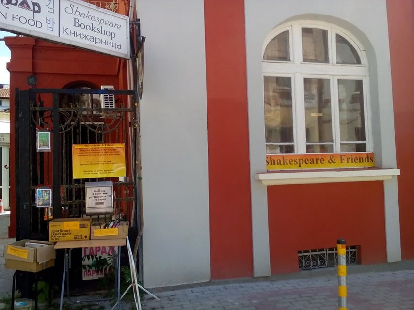 Shakespeare & Friends Bookshop-瓦尔纳必去景点