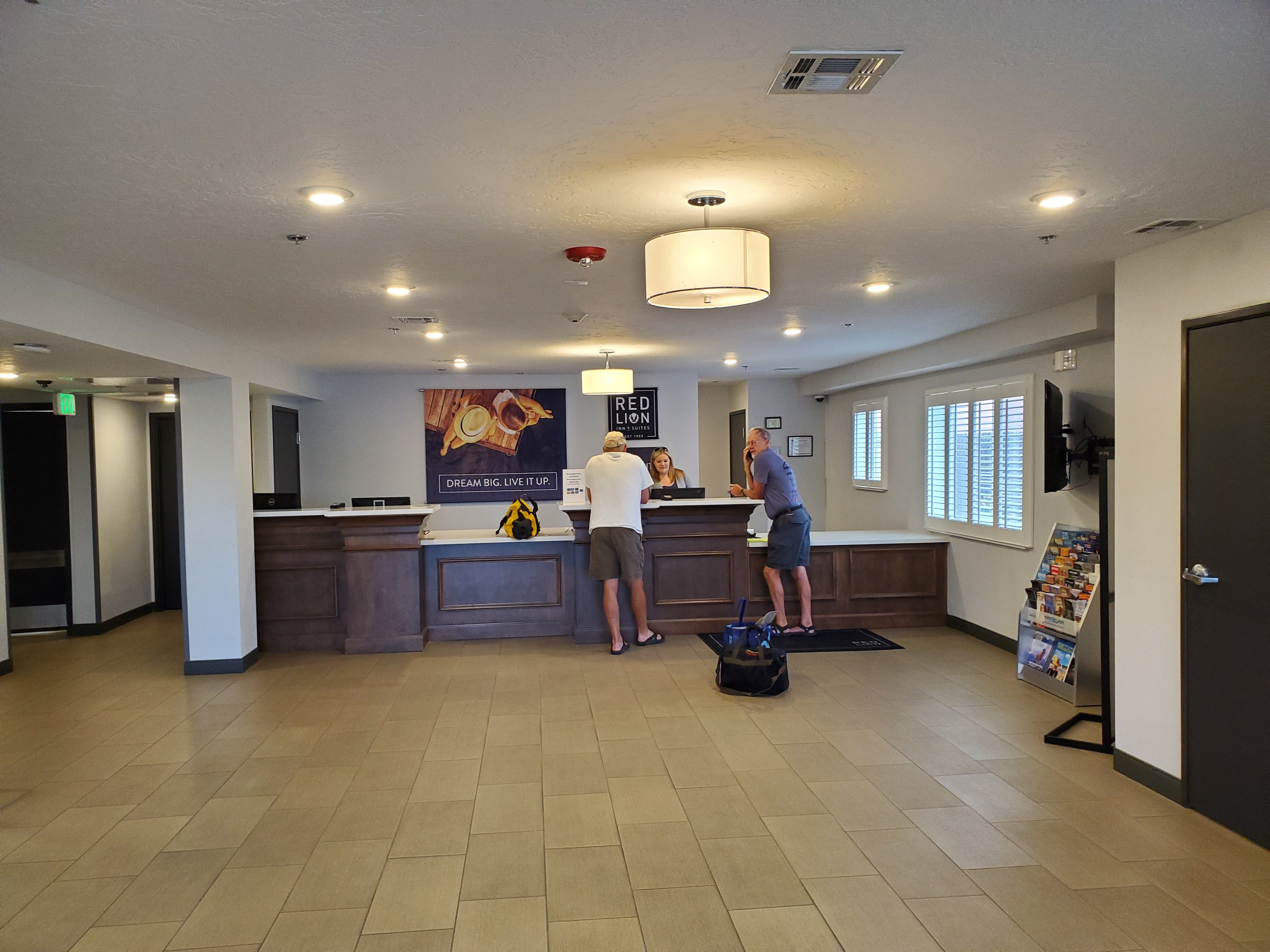 Red Lion Inn & Suites Ontario-浴室