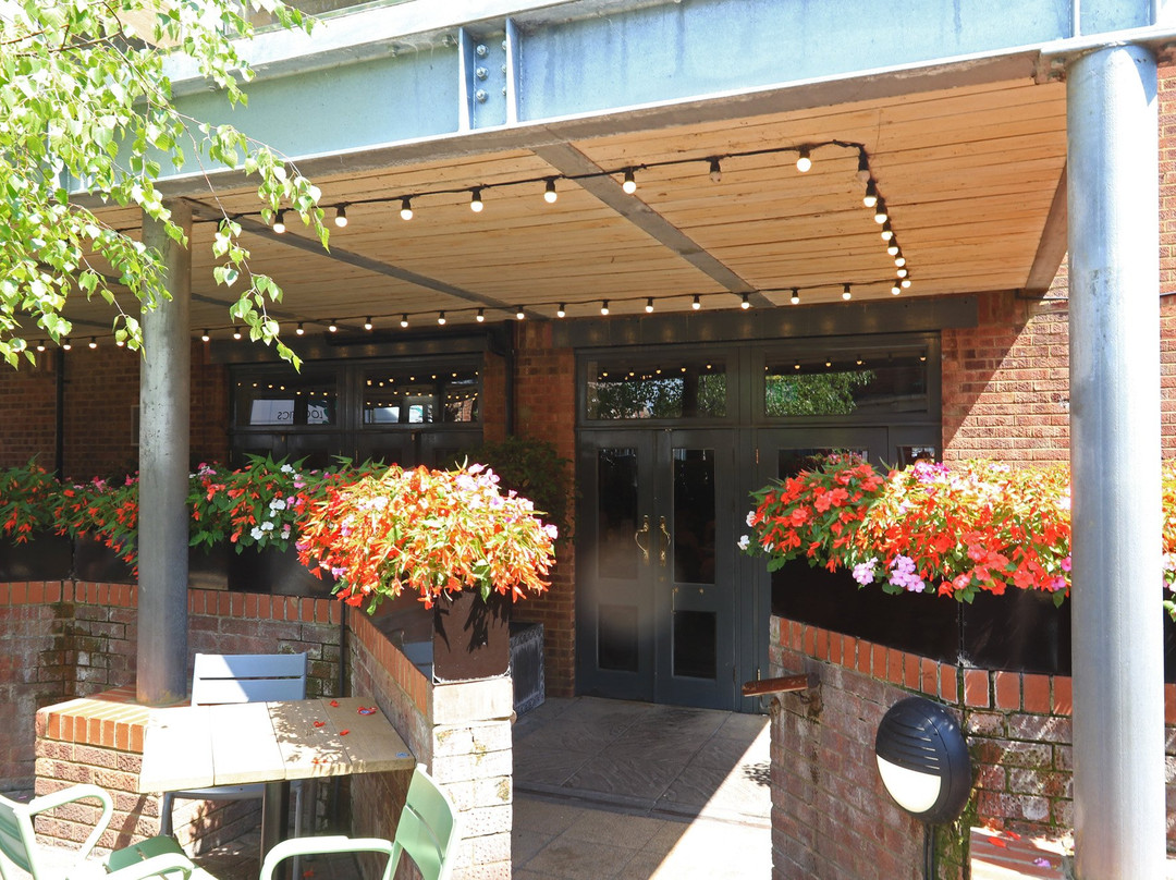 Pilgrims Progress JD Wetherspoon Hotel主图
