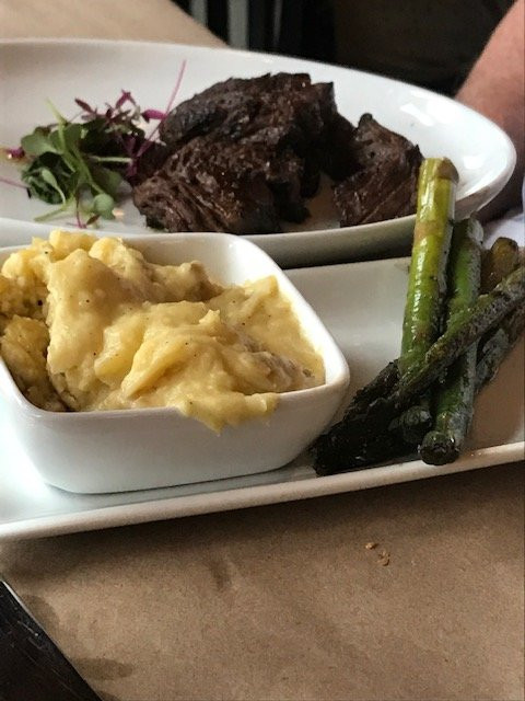 Gibbet Hill Barn and Trails-Groton必去景点